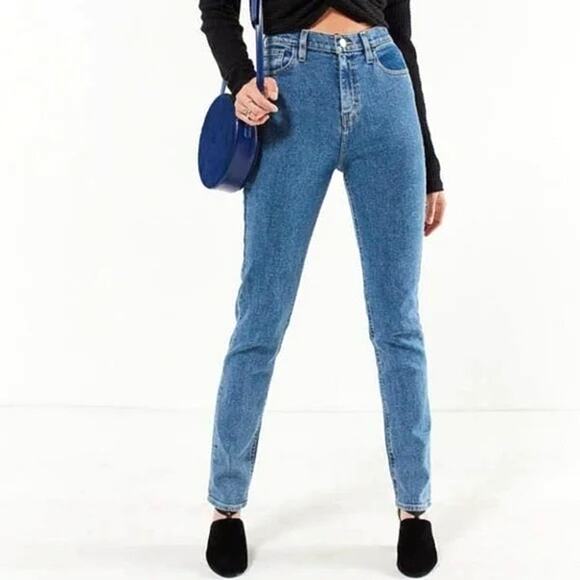 BDG Girlfriend High Rise Medium Wash Jeans Size 24 - Picture 2 of 13